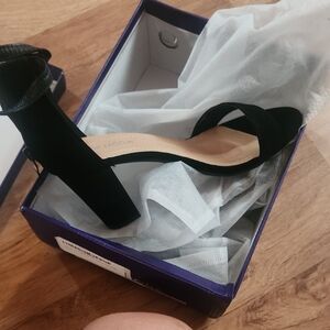 Chic Black Block Heel Sandals